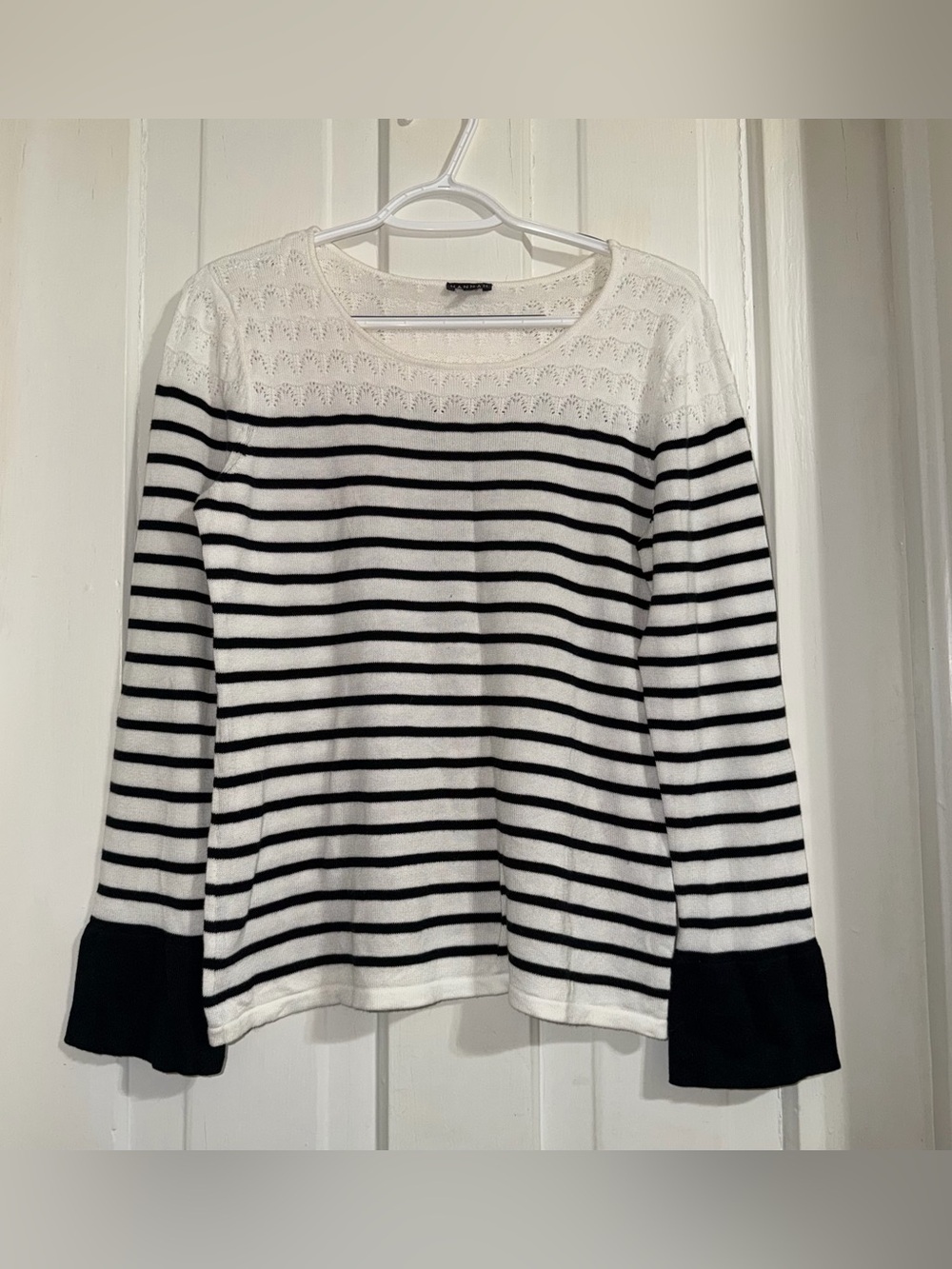 Women's size medium sweater Striped Black & White Long Sleeve Knit soft